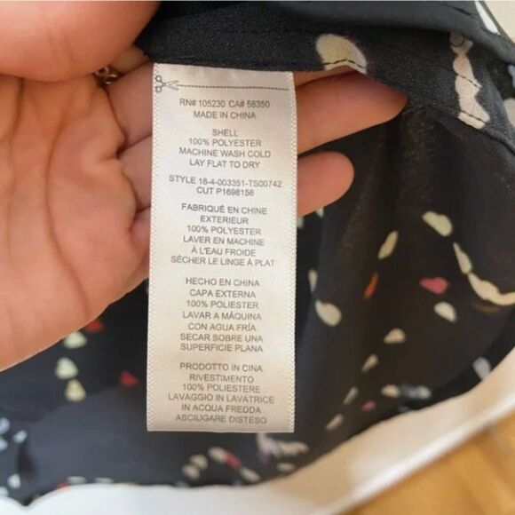 Equipment Hana Curved Hem Silk Top Size M | Luxury Minimalist Blouse - Picture 6 of 6